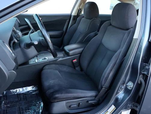 2012 Nissan Maxima S