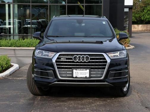 Ink Blue Metallic 2017 Audi Q7 2.0T Premium