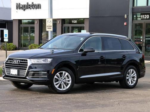 Ink Blue Metallic 2017 Audi Q7 2.0T Premium