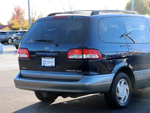 2002 Toyota Sienna XLE