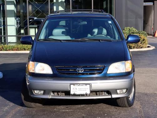 2002 Toyota Sienna XLE