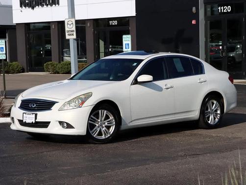 2013 INFINITI G37x Base