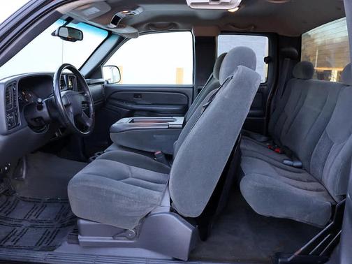 2004 Chevrolet Silverado 1500 LS Extended Cab