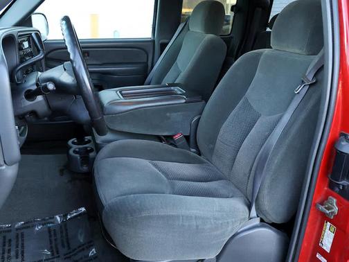 2004 Chevrolet Silverado 1500 LS Extended Cab