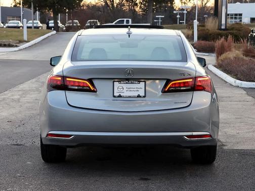 2017 Acura TLX V6 w/Technology Package