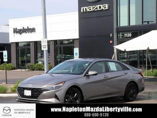 2022 Hyundai ELANTRA SEL