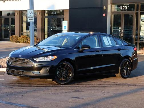2020 Ford Fusion SE