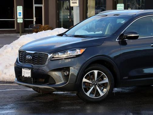 2019 Kia Sorento EX V6