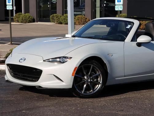 2017 Mazda MX-5 Miata RF Grand Touring