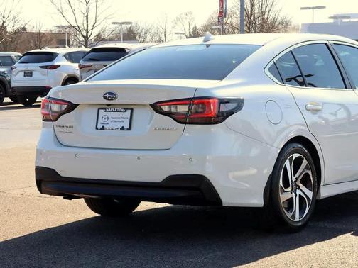 Crystal White Pearl 2020 Subaru Legacy