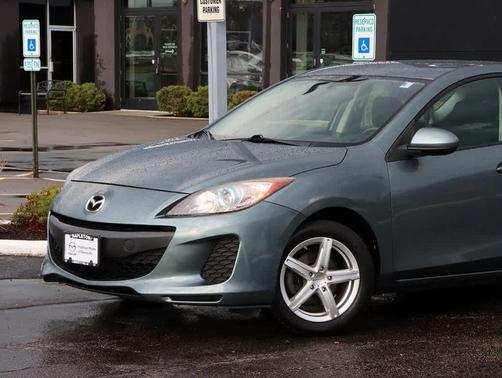 2013 Mazda Mazda3 i Touring