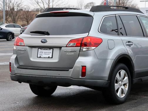 2011 Subaru Outback 2.5i Premium