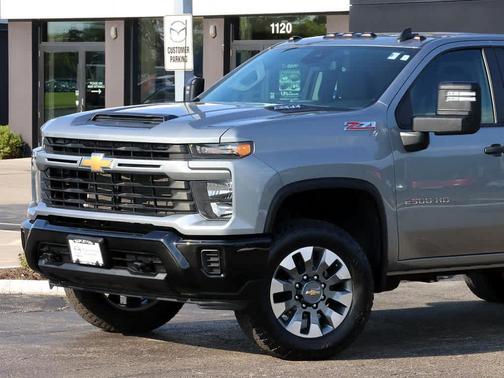 Sterling Gray Metallic 2024 Chevrolet Silverado 2500 Custom