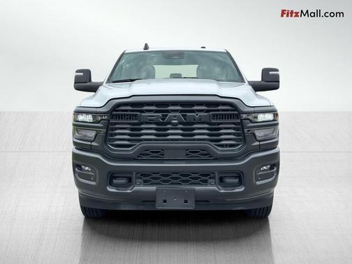 2025 RAM 2500 Tradesman Crew Cab 4x4 6'4' Box
