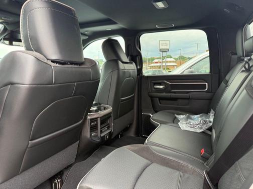 Bright White Clearcoat 2026 RAM 2500 Laramie Crew Cab 4x4 6'4' Box