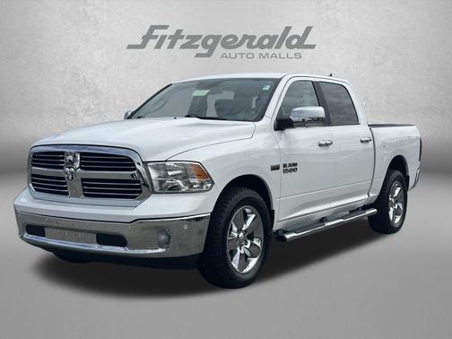 Bright White Clearcoat 2018 RAM 1500 Big Horn