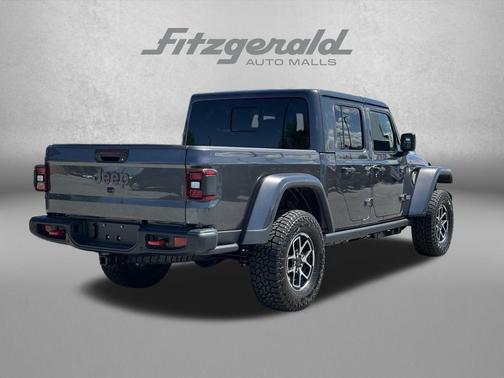 Granite Crystal Metallic Clearcoat 2026 Jeep Gladiator Rubicon