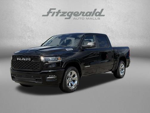 Diamond Black Crystal Pearlcoat 2026 RAM 1500 Big Horn/Lone Star