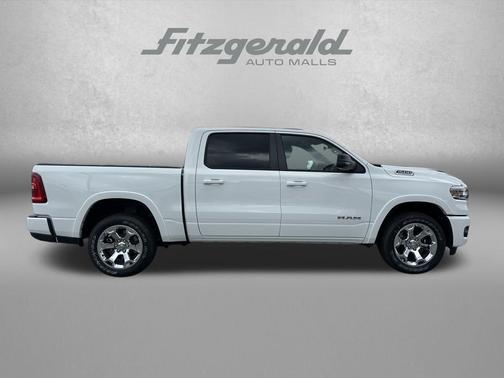 Bright White Clearcoat 2026 RAM 1500 Big Horn/Lone Star