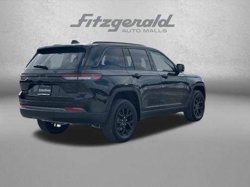 2026 Jeep Grand Cherokee Altitude