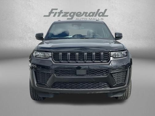 2026 Jeep Grand Cherokee Altitude