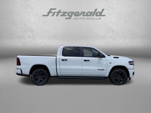 Bright White Clearcoat 2026 RAM 1500 Big Horn/Lone Star