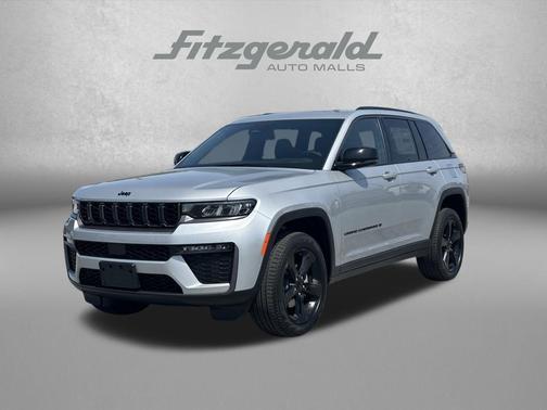 Silver Zynith 2026 Jeep Grand Cherokee Limited