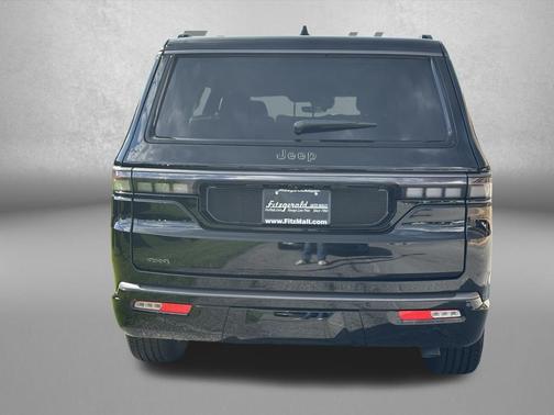 High Gloss Black 2026 Jeep Grand Wagoneer Limited Altitude 4x4
