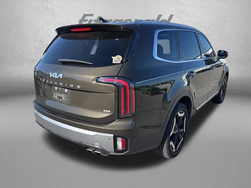Dark Moss 2023 Kia Telluride EX