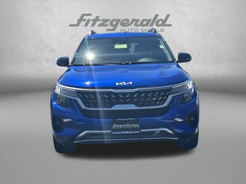 Neptune Blue 2022 Kia Seltos Nightfall Edition
