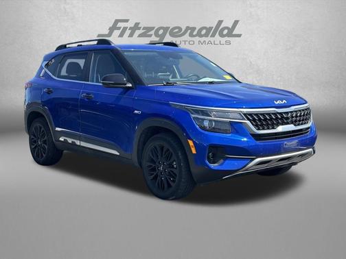 Neptune Blue 2022 Kia Seltos Nightfall Edition