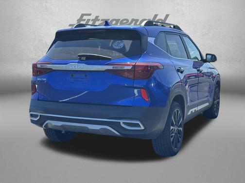 Neptune Blue 2022 Kia Seltos Nightfall Edition