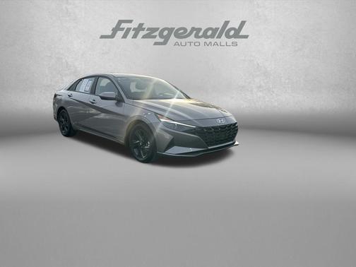 Fluid Metal 2023 Hyundai ELANTRA SEL