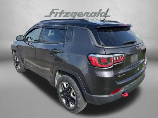Granite Crystal Metallic Clearcoat 2018 Jeep Compass Trailhawk
