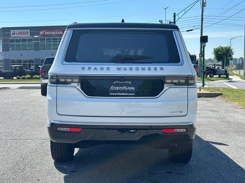 Bright White Clearcoat 2024 Jeep Grand Wagoneer Series III 4x4