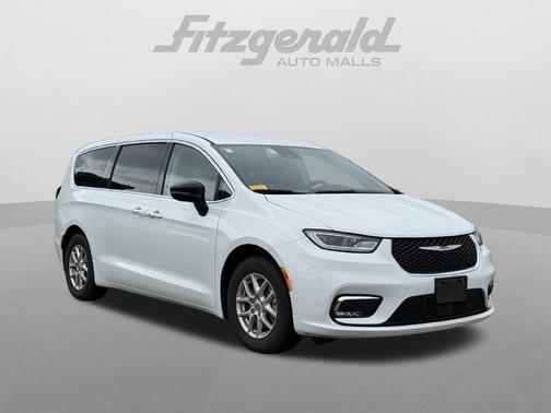 Bright White Clearcoat 2024 Chrysler Pacifica Touring L