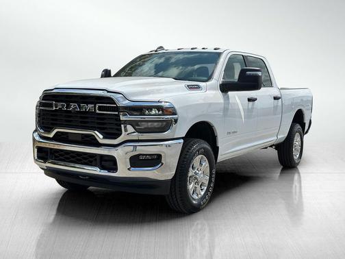 2025 RAM 2500 Big Horn Crew Cab 4x4 6'4' Box