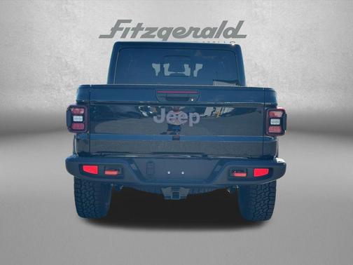 Black Clearcoat 2026 Jeep Gladiator Mojave 4x4