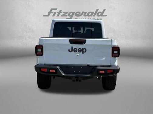 Bright White Clearcoat 2026 Jeep Gladiator Mojave 4x4