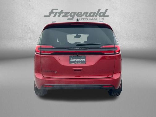 2026 Chrysler Pacifica L