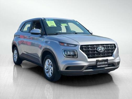 2024 Hyundai VENUE SE