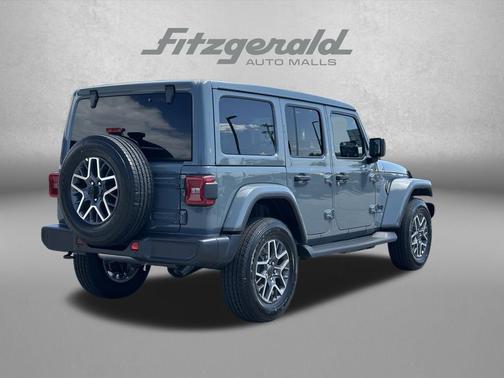 Anvil Clearcoat 2026 Jeep Wrangler 4-Door Sahara 4x4