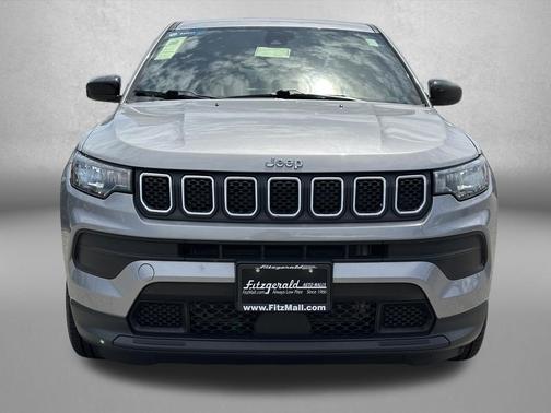 Billet Silver Metallic Clearcoat 2023 Jeep Compass Sport