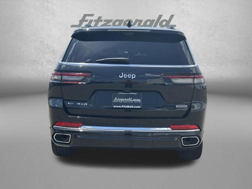 Diamond Black Crystal Pearlcoat 2023 Jeep Grand Cherokee L Overland