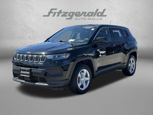 Diamond Black Crystal Pearlcoat 2023 Jeep Compass Sport