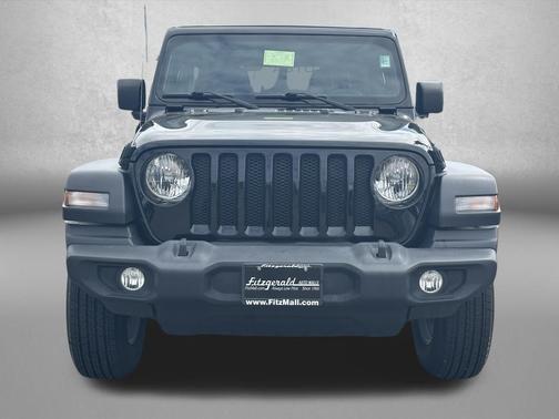 Black Clearcoat 2022 Jeep Wrangler Unlimited Sport