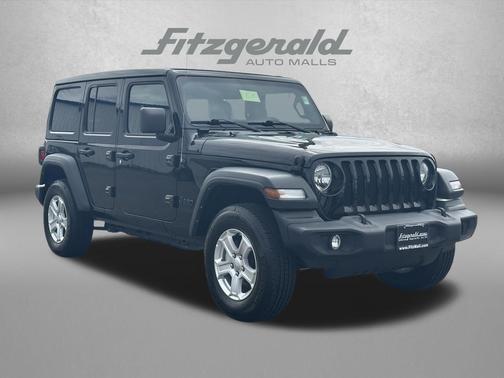 Black Clearcoat 2022 Jeep Wrangler Unlimited Sport