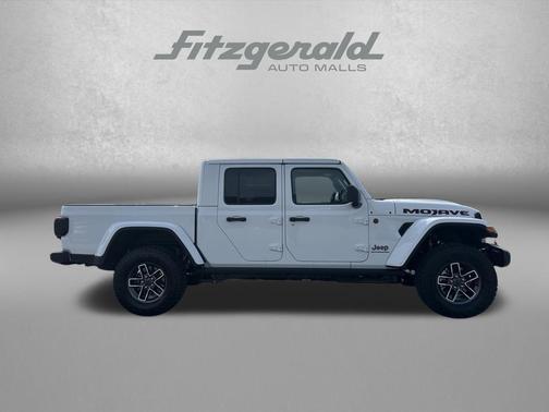 Bright White Clearcoat 2026 Jeep Gladiator Mojave 4x4