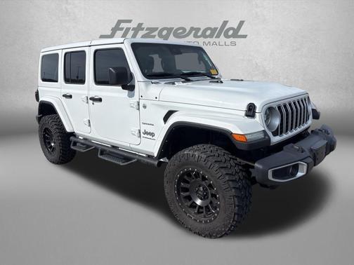 Bright White Clearcoat 2024 Jeep Wrangler 4-Door Sahara 4x4