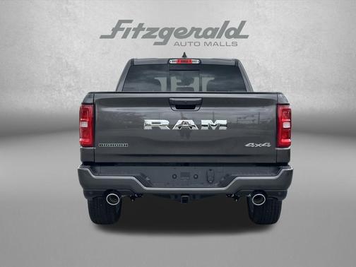 Granite Crystal Metallic Clearcoat 2026 RAM 1500 Big Horn/Lone Star